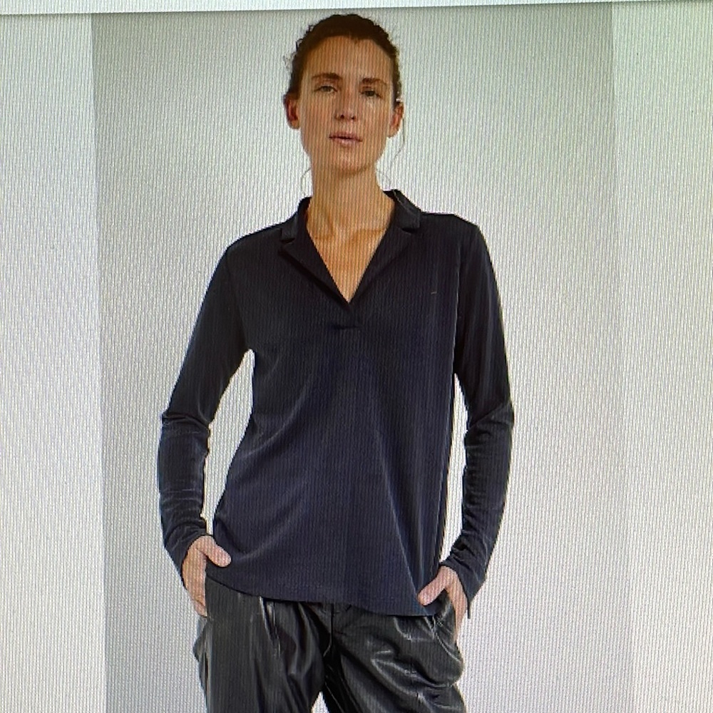 New InWear v neck top